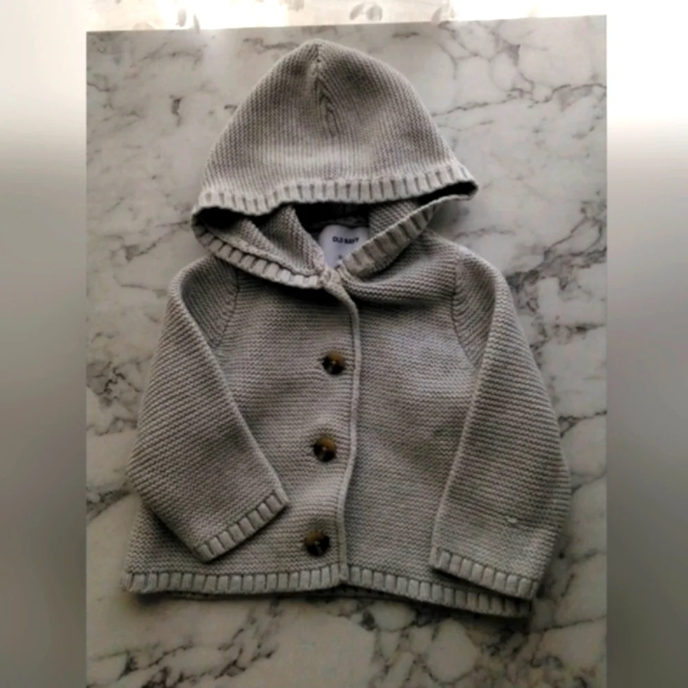 Old Navy‎ Baby Hooded Sweater - Picture 2 of 10